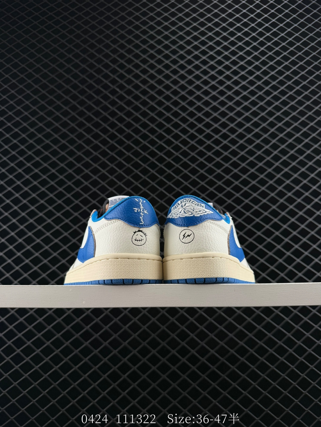 Travis Scott x Air Jordan 1 ” Reverse Mocha “